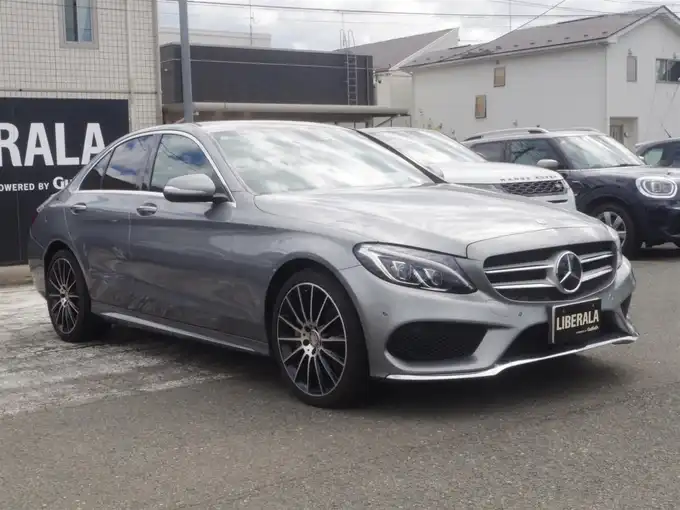 新着情報“ＣクラスC250スポーツ”2015年式パラジウムシルバー入荷しました！