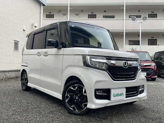 新着情報“Ｎ－ＢＯＸカスタムG・Lターボホンダセンシング”2019年式プラチナホワイトパール入荷しました！