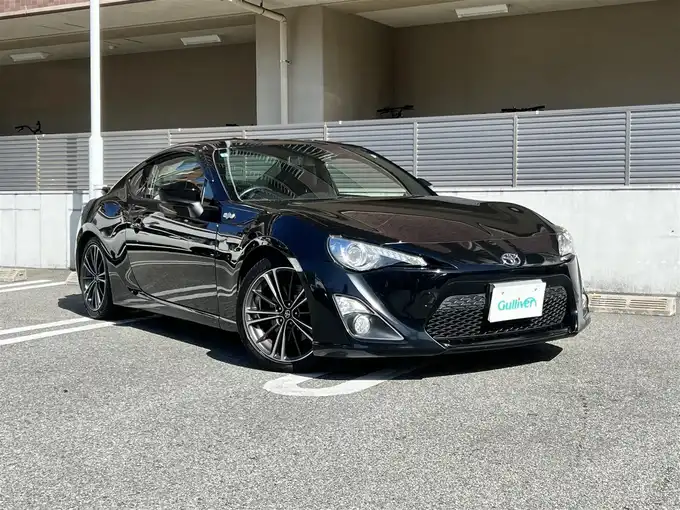 新着情報“８６GT リミテッド”2015年式クリスタルブラックシリカ入荷しました！