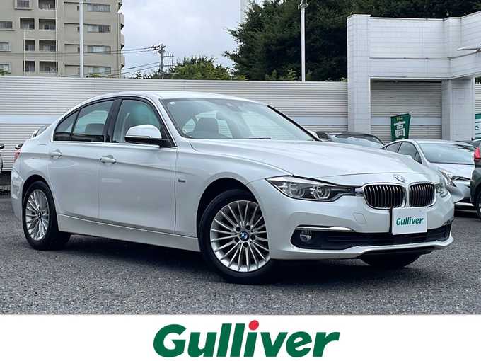 新着情報“３シリーズ320d ラグジュアリー”2016年式ミネラルホワイト入荷しました！