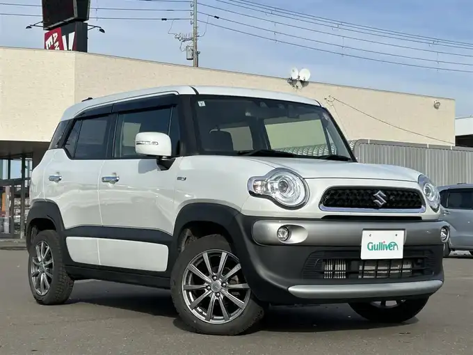 新着情報“クロスビーハイブリッドMZ ブラックインテリアパッケージ装着車”2021年式ピュアホワイトP入荷しました！