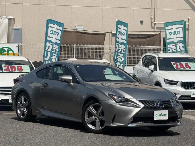 新着情報“ＲＣRC300h バージョンL”2015年式ソニックチタニウム入荷しました！