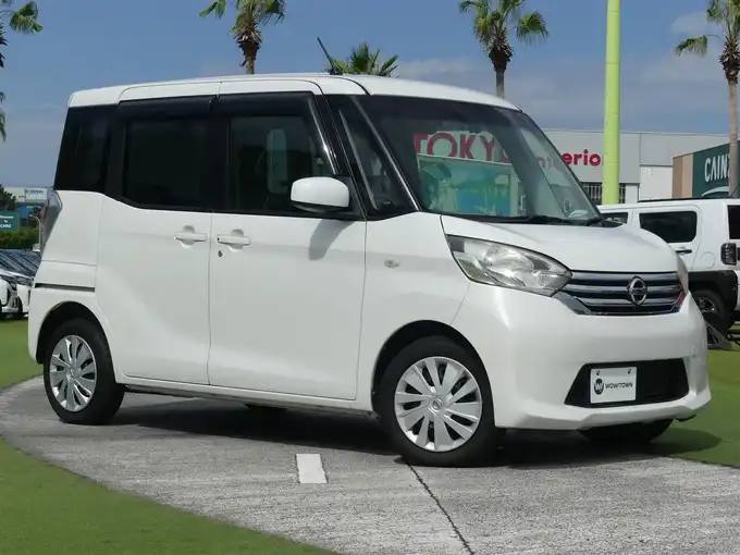 新着情報“デイズルークスX”2014年式ホワイトパール入荷しました！