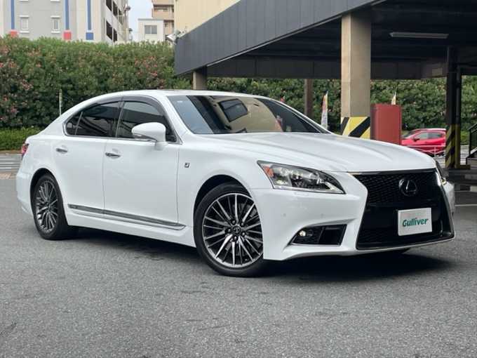 新着情報“ＬＳLS600h Fスポーツ”2016年式ホワイトノーヴァガラスフレーク入荷しました！