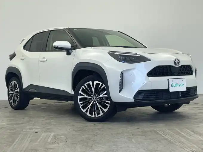 新着情報“ヤリスクロスZ”2021年式ホワイトパールクリスタルシャイン入荷しました！