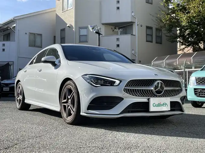 新着情報“ＣＬＡ２００ｄAMGライン”2021年式白入荷しました！