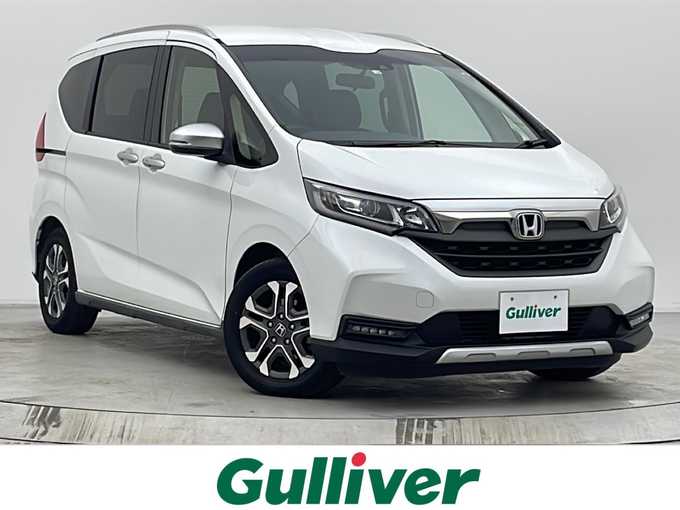 新着情報“フリード＋クロスター・ホンダセンシング”2020年式プラチナホワイトパール入荷しました！