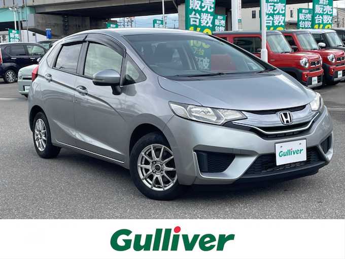 新着情報“フィットハイブリッドハイブリッド・Fパッケージ”2014年式ティンテッドシルバーM入荷しました！