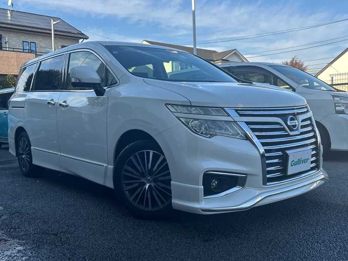 新着情報“エルグランド250ハイウェイスターS”2017年式ブリリアントホワイトパール入荷しました！