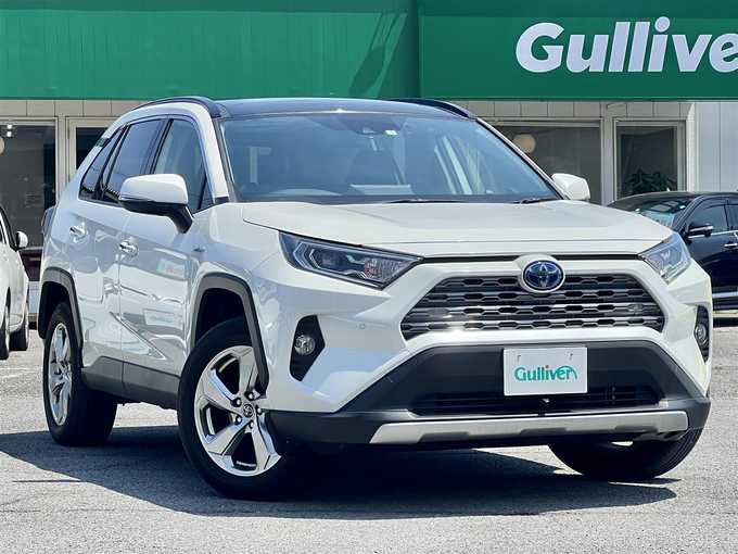 新着情報“ＲＡＶ４ハイブリットG”2019年式ホワイトパールクリスタルシャイン入荷しました！