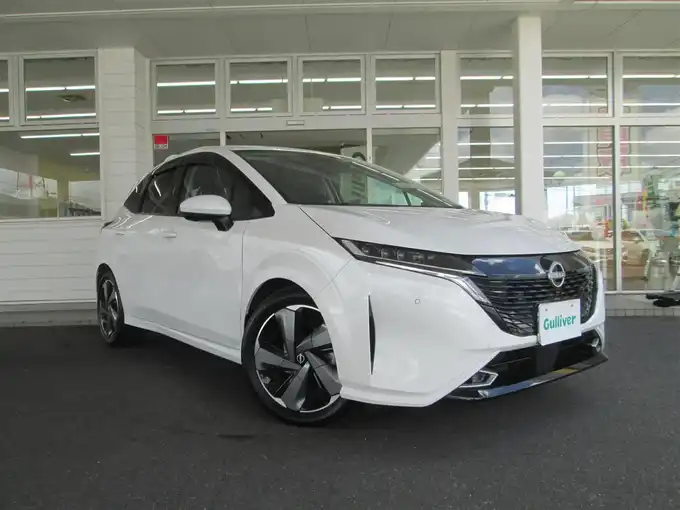 新着情報“オーラG レザーエディション”2023年式ピュアホワイトパール入荷しました！
