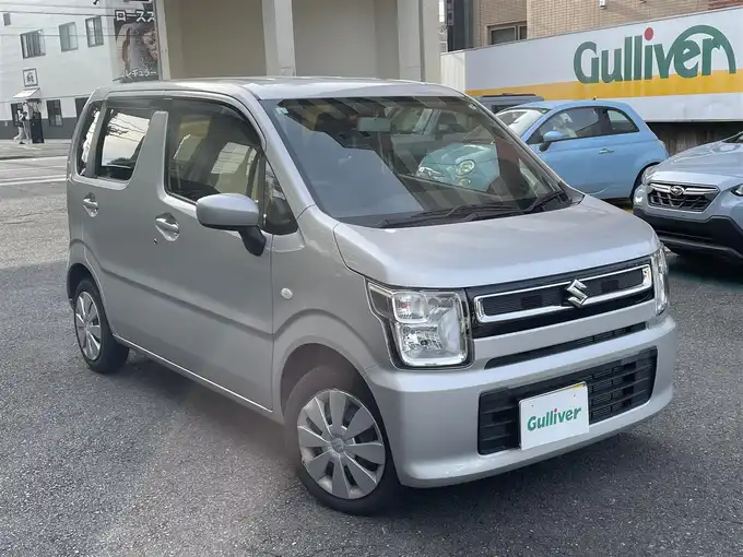 新着情報“ワゴンＲFA”2021年式シルキーシルバーメタリック入荷しました！
