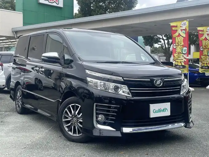 新着情報“ヴォクシーZS 煌”2015年式ブラック入荷しました！