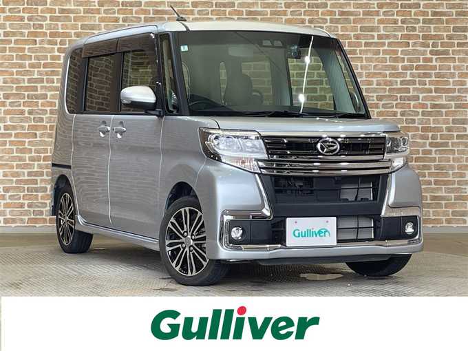 新着情報“タントカスタムRS トップエディションSAⅢ”2018年式ブライトシルバーメタリック入荷しました！