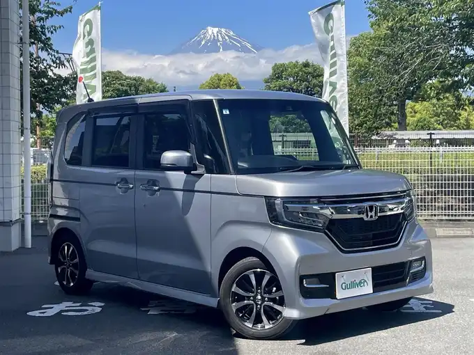 新着情報“Ｎ ＢＯＸカスタム G L ホンダセンシング”2019年式ルナシルバーM入荷しました！