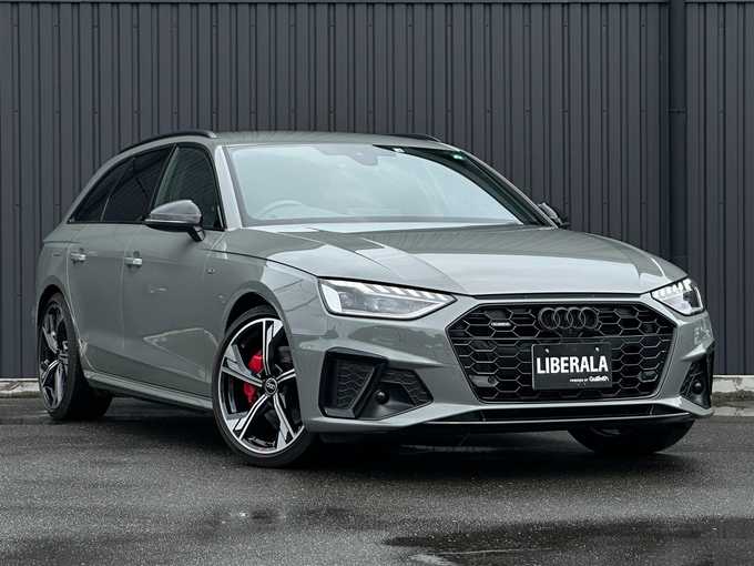 新着情報“Ａ４アバントブラックスタイルプラス”2022年式クワンタムグレー入荷しました！