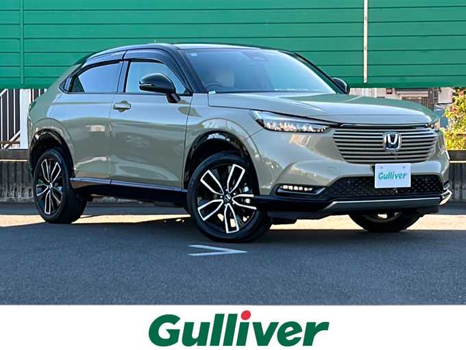 新着情報“ヴェゼルe:HEV PLaY”2022年式ベージュ入荷しました！