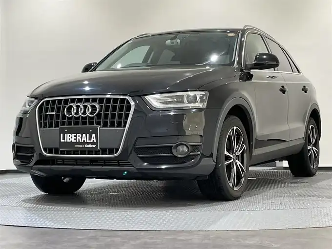 新着情報“Ｑ３2．0TFSIクワトロ170PS”2014年式ファントムブラックパールエフェクト入荷しました！