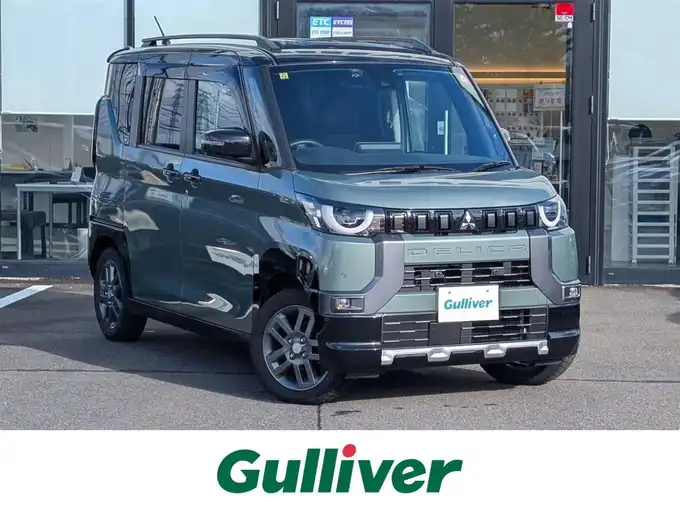 新着情報“デリカミニT プレミアム”2023年式緑入荷しました！