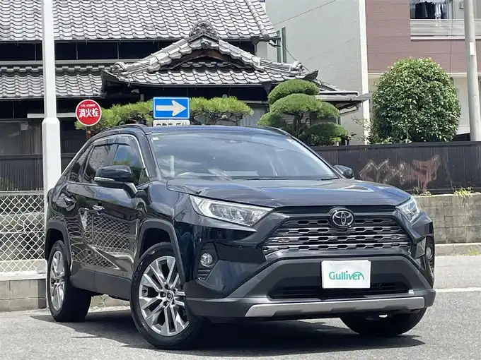 新着情報“ＲＡＶ４G Zパッケージ”2020年式アティチュードブラックマイカ入荷しました！