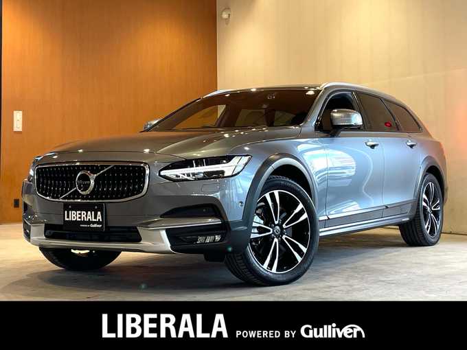 新着情報“Ｖ９０クロスカントリー T5 AWD モメンタム”2018年式オスミウムグレーM入荷しました！