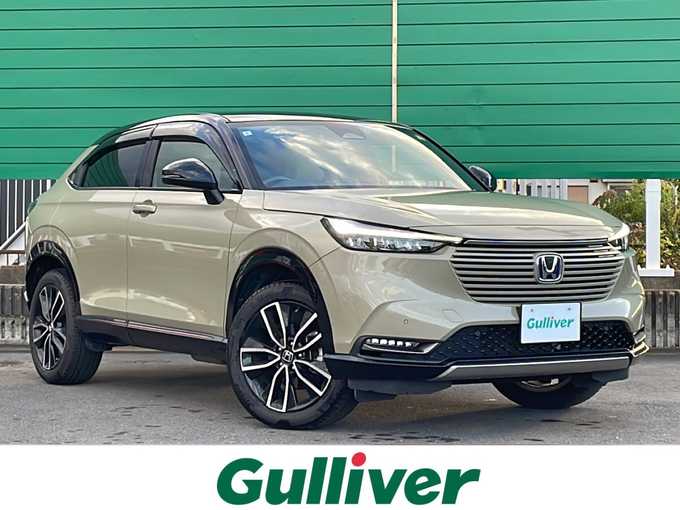 新着情報“ヴェゼルe:HEV PLaY”2021年式サンドカーキパール入荷しました！