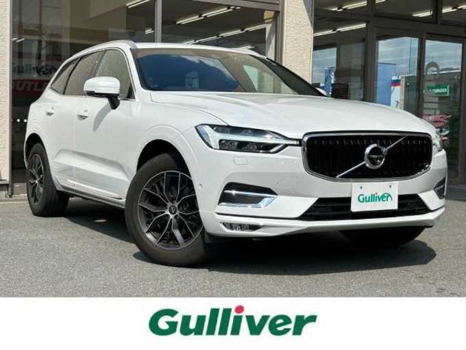 新着情報“ＸＣ６０T5 AWD インスクリプション”2017年式クリスタルホワイトP入荷しました！