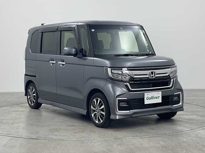 新着情報“Ｎ－ＢＯＸカスタムL”2021年式シャイニンググレーM入荷しました！