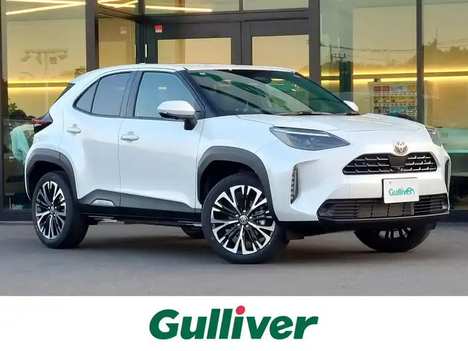 新着情報“ヤリスクロスハイブリッドZ”2025年式プラチナホワイトパールマイカ入荷しました！