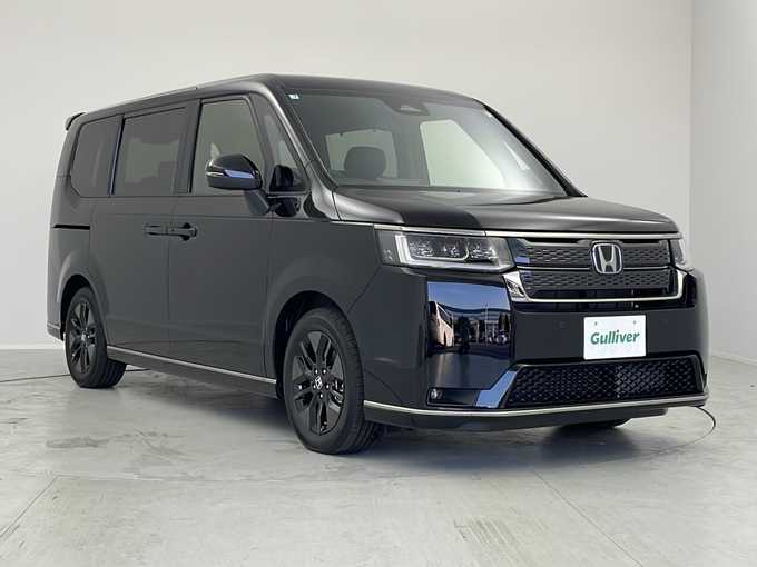 新着情報“ステップワゴンe:HEVスパーダ”2025年式クリスタルブラックパール入荷しました！