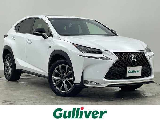 新着情報“ＮＸNX200t”2016年式ホワイトノーヴァガラスフレーク入荷しました！