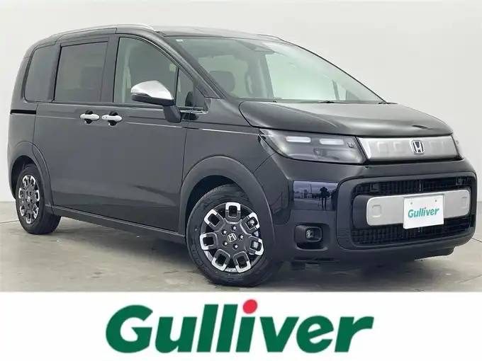 新着情報“フリードe:HEVクロスター”2025年式クリスタルブラックパール入荷しました！