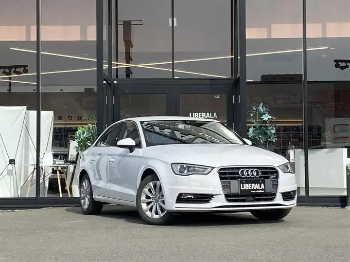 新着情報“Ａ３セダン1．4TFSI”2015年式白入荷しました！