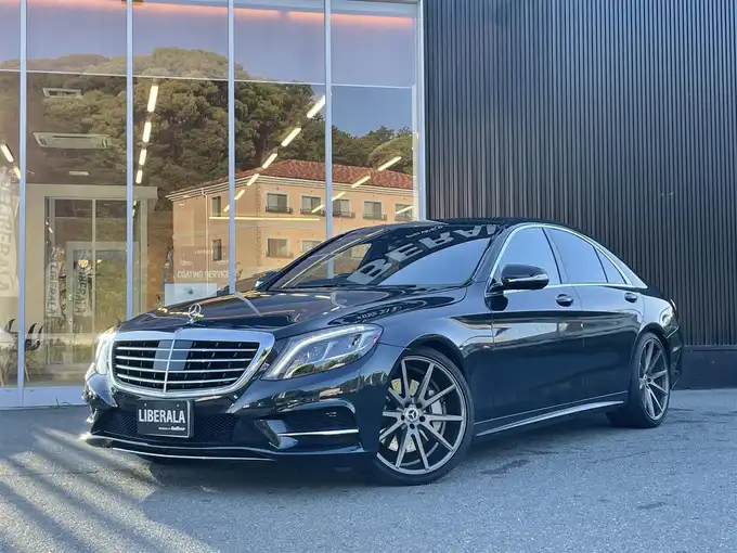 新着情報“ＳクラスS300hエクスクルーシブ”2016年式紺入荷しました！