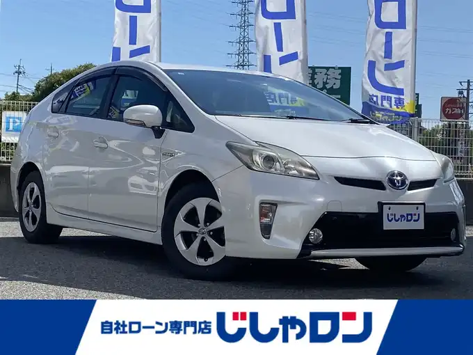 新着情報“プリウスS”2012年式ホワイトパールクリスタルシャイン入荷しました！