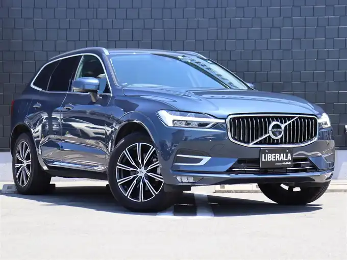 新着情報“ＸＣ６０T5 AWD インスクリプション”2019年式青入荷しました！