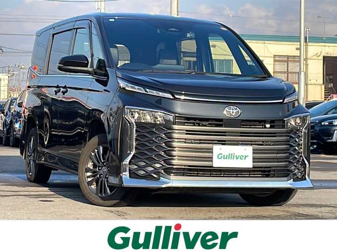 新着情報“ヴォクシーS－Z”2022年式グリッターブラックガラスフレーク入荷しました！