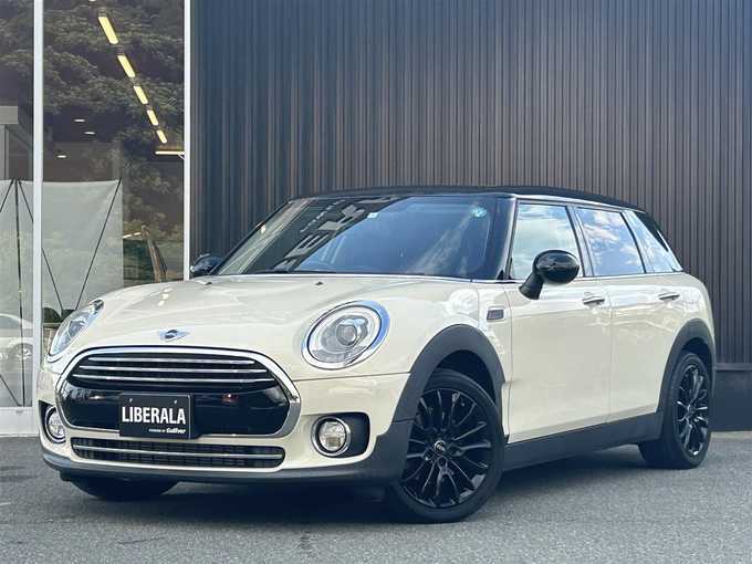 新着情報“ＭＩＮＩクーパーD クラブマン”2018年式ペッパー・ホワイト入荷しました！
