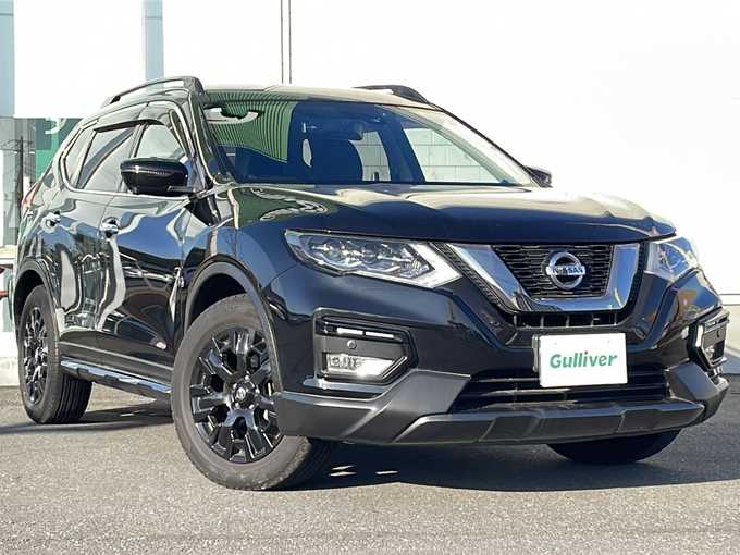 新着情報“エクストレイル20Xi エクストリーマーX”2018年式ダイヤモンドブラック入荷しました！