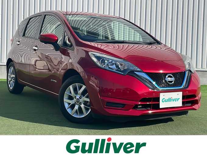 新着情報“ノートe－パワー X”2018年式ガーネットレッド入荷しました！