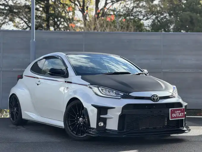 新着情報“ＧＲヤリスRS”2021年式プラチナホワイトパールマイカ入荷しました！