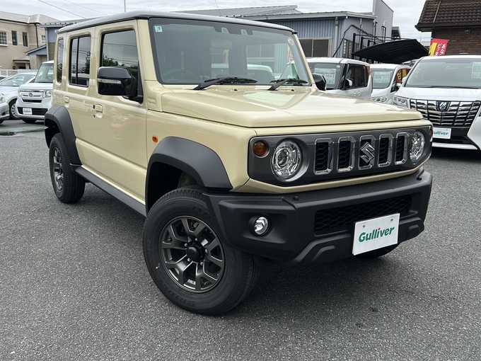 新着情報“ジムニーノマドFC”2025年式アイボリー入荷しました！