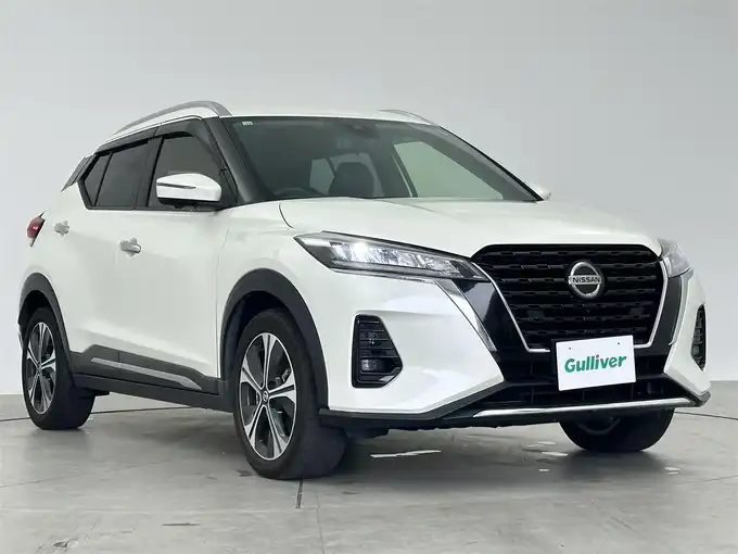 新着情報“キックスX”2020年式ブリリアントホワイトパール入荷しました！