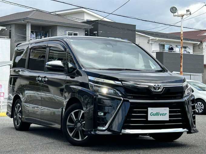 新着情報“ヴォクシーZS 煌Ⅲ”2020年式ブラック入荷しました！