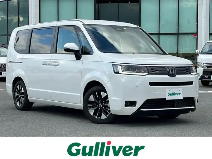 新着情報“ステップワゴンe:HEVエアー”2022年式プラチナホワイトパール入荷しました！