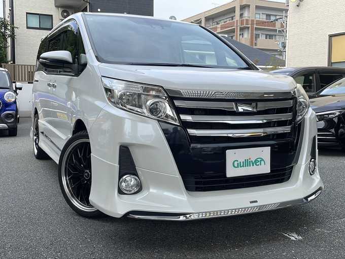 新着情報“ノアSi”2016年式ホワイトパールクリスタルシャイン入荷しました！