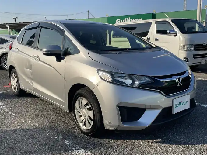 新着情報“フィット13G・Fパッケージ”2016年式アラバスターシルバーメタリック入荷しました！