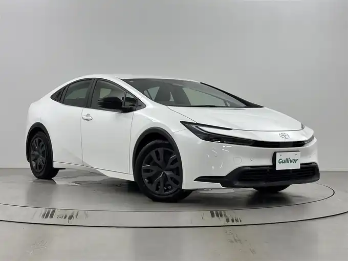 新着情報“プリウスX”2023年式スーパーホワイトⅡ入荷しました！