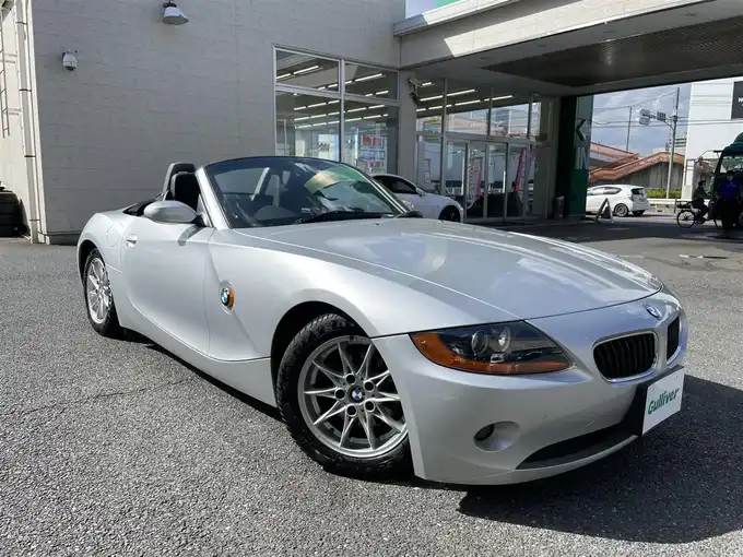 新着情報“Ｚ４2．2i”2004年式シルバー入荷しました！
