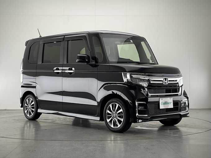 新着情報“Ｎ－ＢＯＸカスタムL”2021年式クリスタルブラックパール入荷しました！
